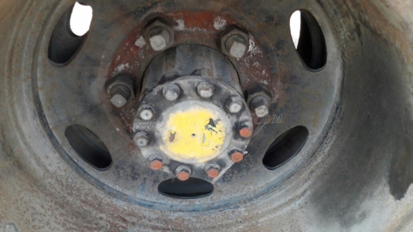 6 ล้อ HINO พื้นเรียบ  145 แรงม้า  มีเล่มทะเบียนพร้อม