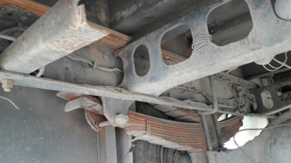 6 ล้อ HINO พื้นเรียบ  145 แรงม้า  มีเล่มทะเบียนพร้อม