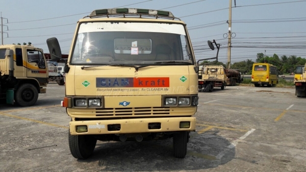 6 ล้อ HINO พื้นเรียบ  145 แรงม้า  มีเล่มทะเบียนพร้อม