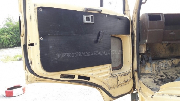 6 ล้อ HINO พื้นเรียบ  145 แรงม้า  มีเล่มทะเบียนพร้อม