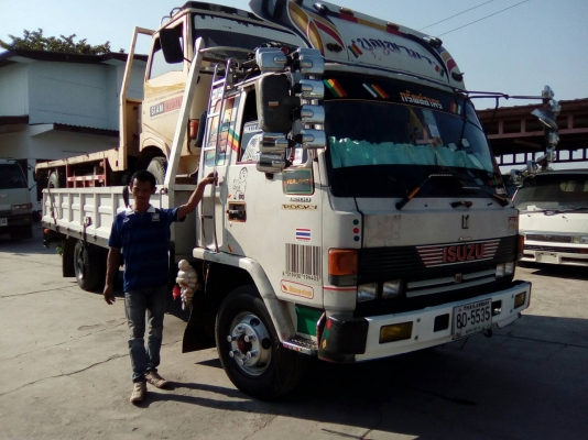 6 ล้อ HINO พื้นเรียบ  145 แรงม้า  มีเล่มทะเบียนพร้อม