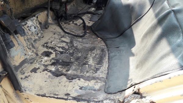 6 ล้อ HINO พื้นเรียบ  145 แรงม้า  มีเล่มทะเบียนพร้อม