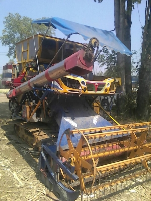 รถเกี่ยวข้าว