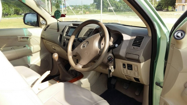 วีโก้ ปี 2005 รถสวยๆ ตามภาพ ราคา 285,000 บาท วีโก้ ปี 2005 รถสวยๆ ตามภาพ ราคา 285,000 บาท