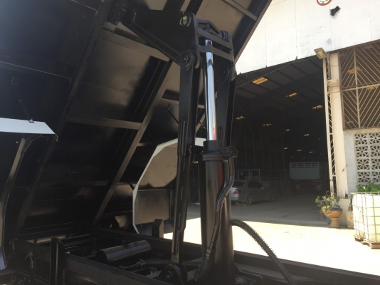 ISUZU 6 ล้อใหญ่ ดั้มพ์ 6คิวใหม่ ISUZU 6 ล้อใหญ่ ดั้มพ์ 6คิวใหม่