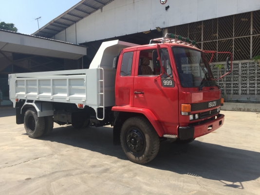 ISUZU 6 ล้อใหญ่ ดั้มพ์ 6คิวใหม่ ISUZU 6 ล้อใหญ่ ดั้มพ์ 6คิวใหม่