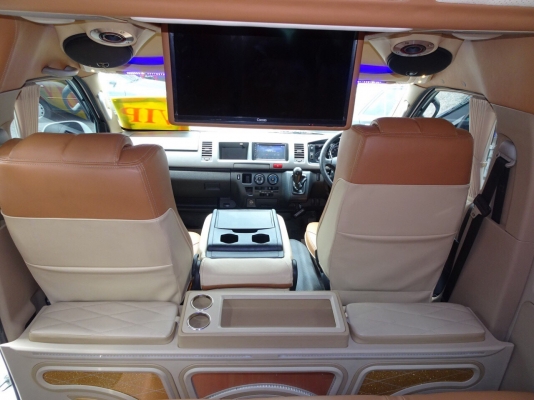 TOYOTA COMMUTER 2.7 CNG เกียร์ MT ปี 2011 โทร098-919-0159 ดาว. ออโต้เบสท์