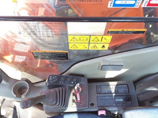 ขายรถแบคโฮ HITACHI ZX200-3 ปี 2008 รถนอกนำเข้าเองจากญี่ปุ่น สภาพสวยพร้อมใช้งาน มีVDOการทำงานครับ