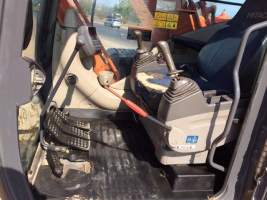 ขายรถแบคโฮ HITACHI ZX200-3 ปี 2008 รถนอกนำเข้าเองจากญี่ปุ่น สภาพสวยพร้อมใช้งาน มีVDOการทำงานครับ
