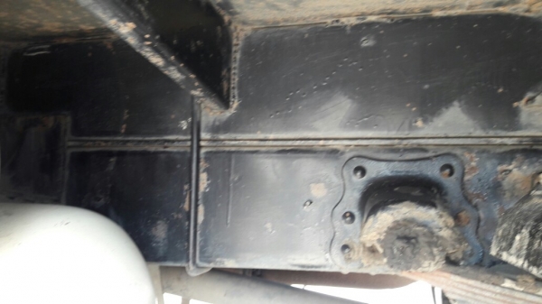 6 ล้อ HINO พื้นเรียบ 120 แรงม้า เชื้อเพลิงน้ำมัน ขายซากไม่มีเล่มทะเบียน แต่รถใช้งานได้ปกติ