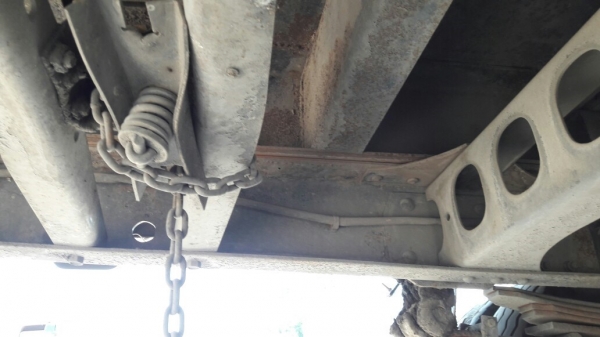 6 ล้อ HINO พื้นเรียบ 120 แรงม้า เชื้อเพลิงน้ำมัน ขายซากไม่มีเล่มทะเบียน แต่รถใช้งานได้ปกติ