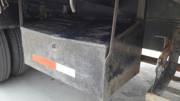 6 ล้อ HINO พื้นเรียบ 120 แรงม้า เชื้อเพลิงน้ำมัน ขายซากไม่มีเล่มทะเบียน แต่รถใช้งานได้ปกติ