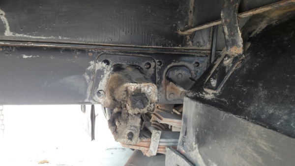 6 ล้อ HINO พื้นเรียบ 120 แรงม้า เชื้อเพลิงน้ำมัน ขายซากไม่มีเล่มทะเบียน แต่รถใช้งานได้ปกติ