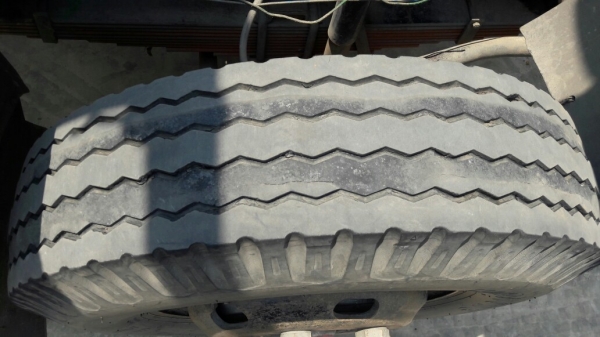 6 ล้อ HINO พื้นเรียบ 120 แรงม้า เชื้อเพลิงน้ำมัน ขายซากไม่มีเล่มทะเบียน แต่รถใช้งานได้ปกติ