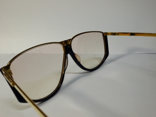 ขายกรอบแว่นventura