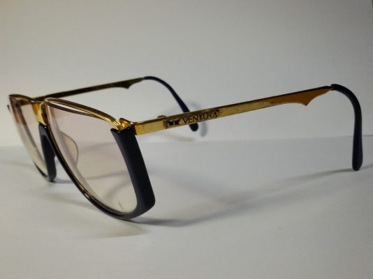 ขายกรอบแว่นventura