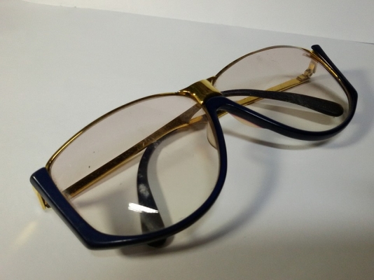 ขายกรอบแว่นventura