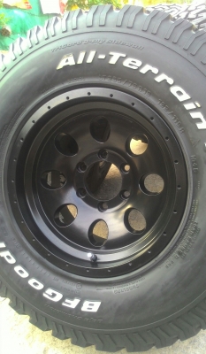 ขาย BF All 285/75/16 สวยๆพร้อมล้อใสๆ ขาย BF All 285/75/16 สวยๆพร้อมล้อใสๆ