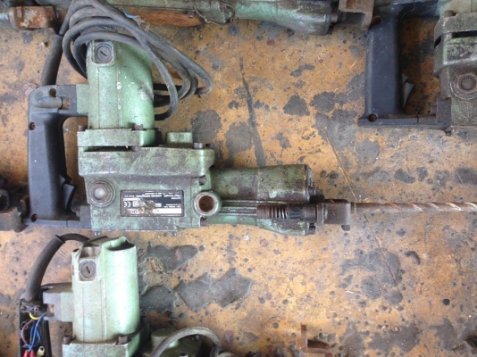 ขายเครื่องเจาะไฟฟ้าขายเหมาครับทั้งหมด 13 ชิ้น ขาย 5000 บาท