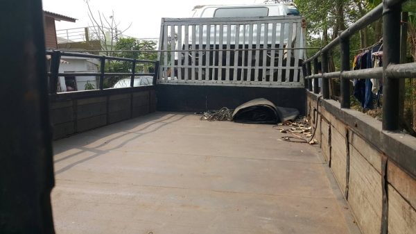 ISUZU 6ล้อ NPR เครื่อง110 แรง  ยาว 4.50ม . เครื่องดี ครัทซีสวย รถไม่ผุ ภาษีไม่ขาด ขาย290,000 บาท ศุภากร 081-1903107 ,081-4252943