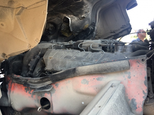 ขาย 10 ล้อ 1 เพลา ฮีโน่โปเฟีย 370  แรง เครน 6 ตัน 4 ปอก ปี 39 ยาว 7.5  ม. สนใจติดต่อได้ที่ 081-9420141 ,  081-5715326