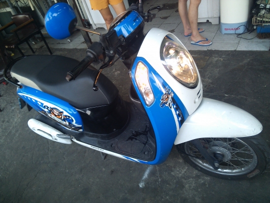หลุดจำนำ มีสำเนาเล่ม  honda scoopy 110i ปี56 หัวฉีดไฟฟ้า