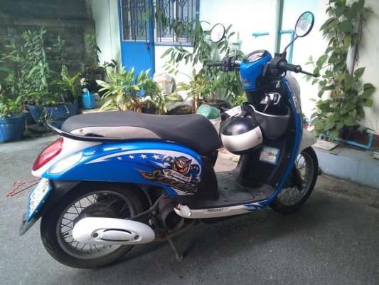 หลุดจำนำ มีสำเนาเล่ม  honda scoopy 110i ปี56 หัวฉีดไฟฟ้า