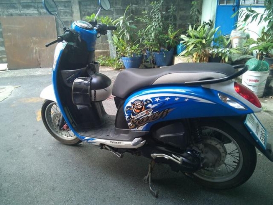 หลุดจำนำ มีสำเนาเล่ม  honda scoopy 110i ปี56 หัวฉีดไฟฟ้า