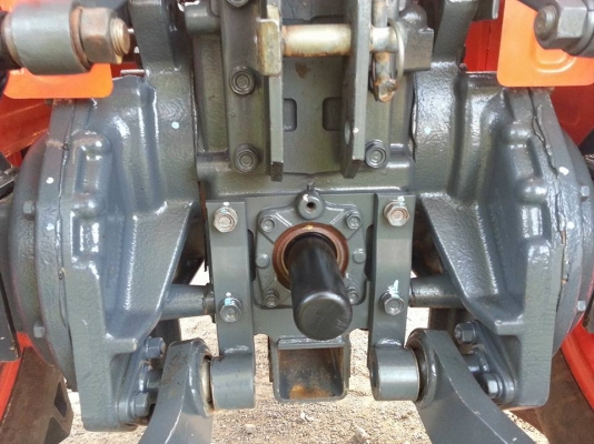 คูโบต้า L3608SP 4 WD ใบมีดตราช้าง ทำงาน 576 ชั่วโมง เล่มทะเบียนพร้อม จด ส.ค.2557