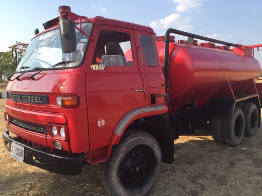 ขายคับสิบล้อน้ำนิสสัน168เเรงปี43เพลาเดียว15000ลิตรพร้อมใช้