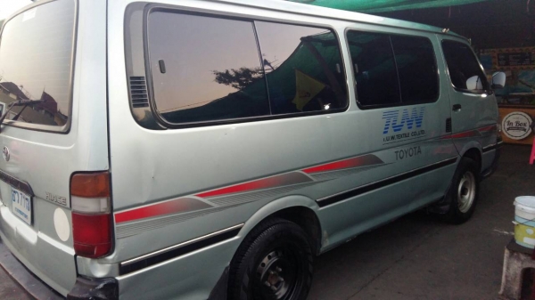 ปี2001 เครื่องดีเซล3.0แน่น ใช้น้อย ปี2001 เครื่องดีเซล3.0แน่น ใช้น้อย