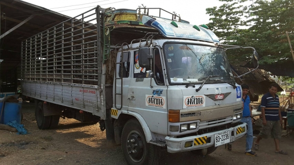 ขาย HINO 195 แรง ยาว 7.20 เมตร ขาย HINO 195 แรง ยาว 7.20 เมตร
