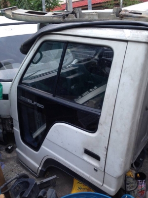 อีซูซุ NKR110