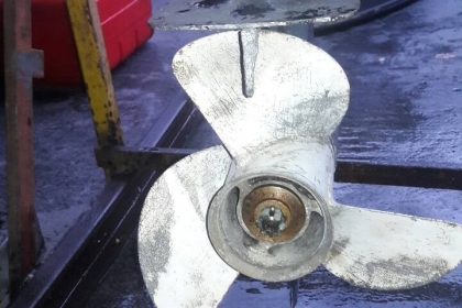 ขาย เครื่องเรือ YAMAHA 90 แรง 2 จังหวะ เครื่องติดน้ำออกดี พร้อมทริม (มอเตอร์ทริมต้องซ่อมนิดหน่อยค่ะเพราะขึ้นบ้างไม่ขึ้นบ้าง) ราคา 68,000