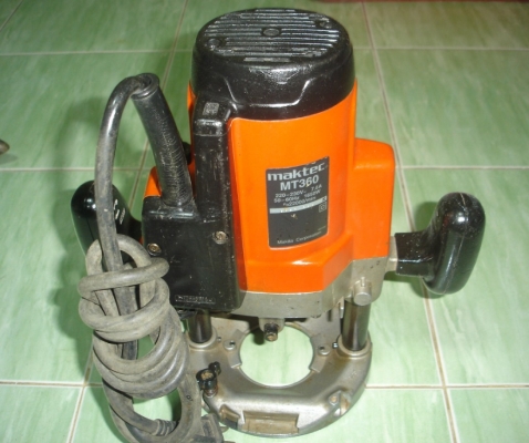 ขายเครื่องเซาะร่อง(Router) 1/2 นิ้ว Maktec รุ่น MT360