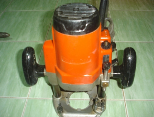 ขายเครื่องเซาะร่อง(Router) 1/2 นิ้ว Maktec รุ่น MT360