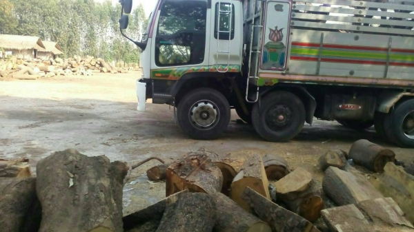 ขาย ISUZU 195 เด็คก้า วางเครื่อง 320แรงม้า มีระบบลากพ่วงให้พร้อม สภาพสวยพร้อมใช้ ติดต่อได้ที่คุณ อ๊อฟ พิจิตร 086-737-9991 ขาย ISUZU 195 เด็คก้า วางเครื่อง 320แรงม้า มีระบบลากพ่วงให้พร้อม สภาพสวยพร้อมใช้ ติดต่อได้ที่คุณ อ๊อฟ พิจิตร 086-737-9991