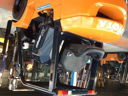 แหล่งรวมรถโฟลค์ลิฟท์ฮิ้งค์ฟอร์คภาคตะวันออกงาเทงากรดกได้ใส่บุ้งกี๋สำหรับตักยางก้อนยางพาราและยางถ้วย แหล่งรวมรถโฟลค์ลิฟท์ฮิ้งค์ฟอร์คภาคตะวันออกงาเทงากรดกได้ใส่บุ้งกี๋สำหรับตักยางก้อนยางพาราและยางถ้วย