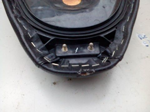 ขายเบาะเวฟ 125 R ปี 49 หรือ S ปี 47 รุ่นคาร์บู เบาะแท้ติดรถหุ้มผ้าใหม่ ขาดหัวเบาะนิดหนึ่งรอยหนูกัด