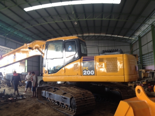 ขายด่วน PC200-7 สภาพสวยค่ะ