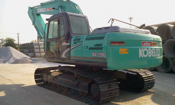 ขายด่วน!! Kobelco SK200-8 YN-12  สภาพสวยค่ะ