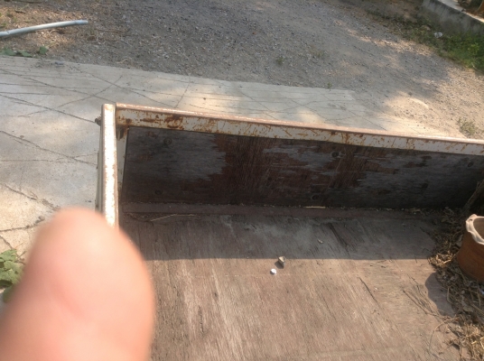 กะบะ4ล้อเล็ก