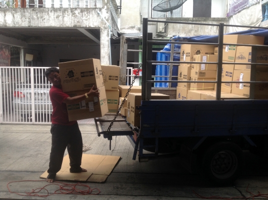 บริการรถรับจ้างขนส่งของทั่วไป 0824894182