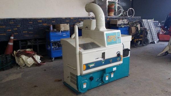 เครื่องสีข้าวกล้องเก่าญี่ปุ่น  SATAKE  รุ่น GPS300A  สภาพเครื่องสวย พร้อมใช้งาน