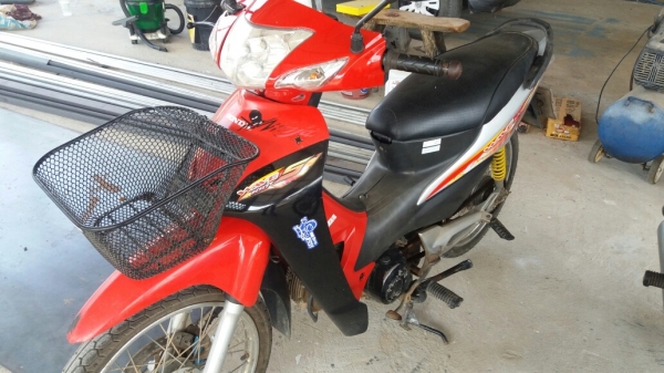 ขายเวฟ100สวยๆพร้อมใช้ราคาเบาๆคับทะเบียนพร้อม