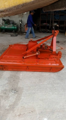 ขายเครื่องตัดหญ้าขนาดใหญ่