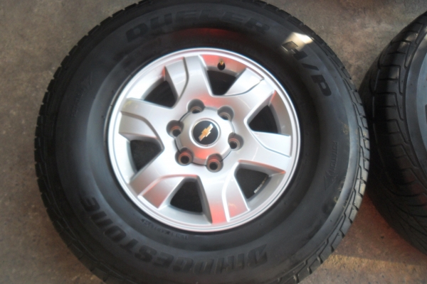 ล้อแม็ก16นิ้ว6รุ เชฟ พร้อมยาง สวยๆ 4 ล้อ ลดราคาเหลือ 5500 บาท