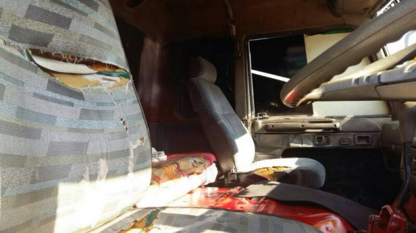 ขายรถตู้สแตนเลส Hino FN2KWA เครื่อง HO7D-195 แรง 1 เพลา ทะเบียนพร้อม