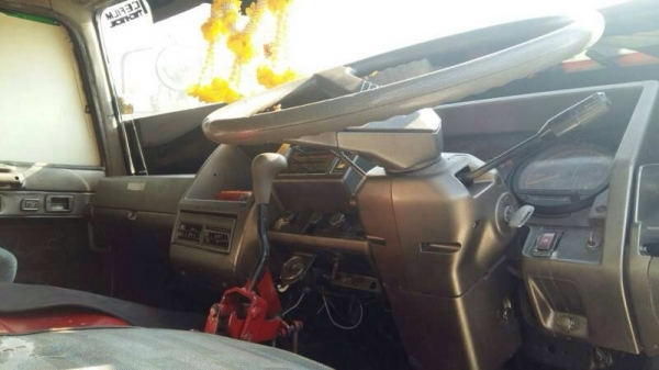 ขายรถตู้สแตนเลส Hino FN2KWA เครื่อง HO7D-195 แรง 1 เพลา ทะเบียนพร้อม