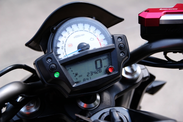 KAWASAKI ER6N ปี2012